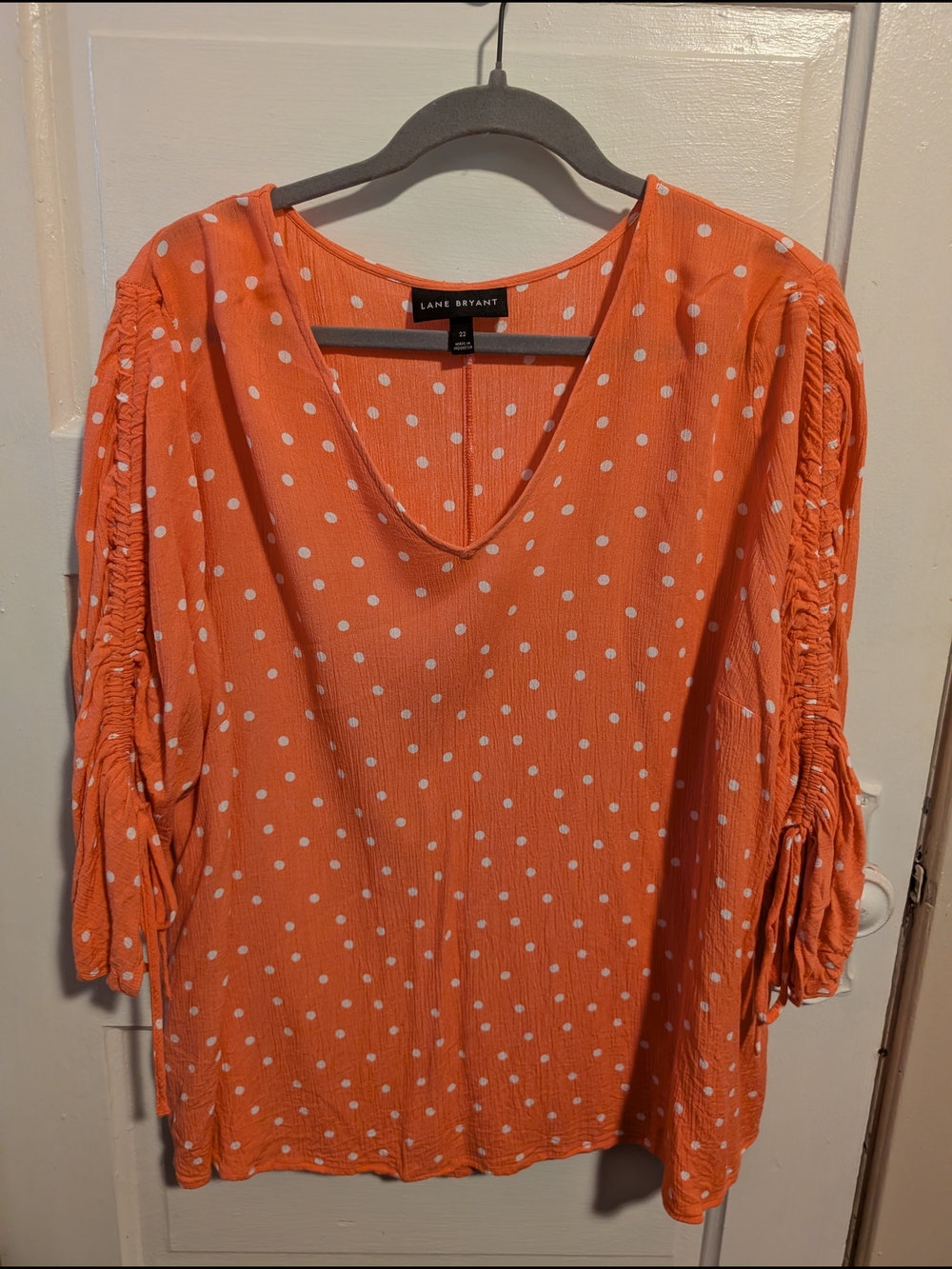 Size 22 Rayon Coral & White Polka Dot Ruched Sleeve Blouse Lane Bryant